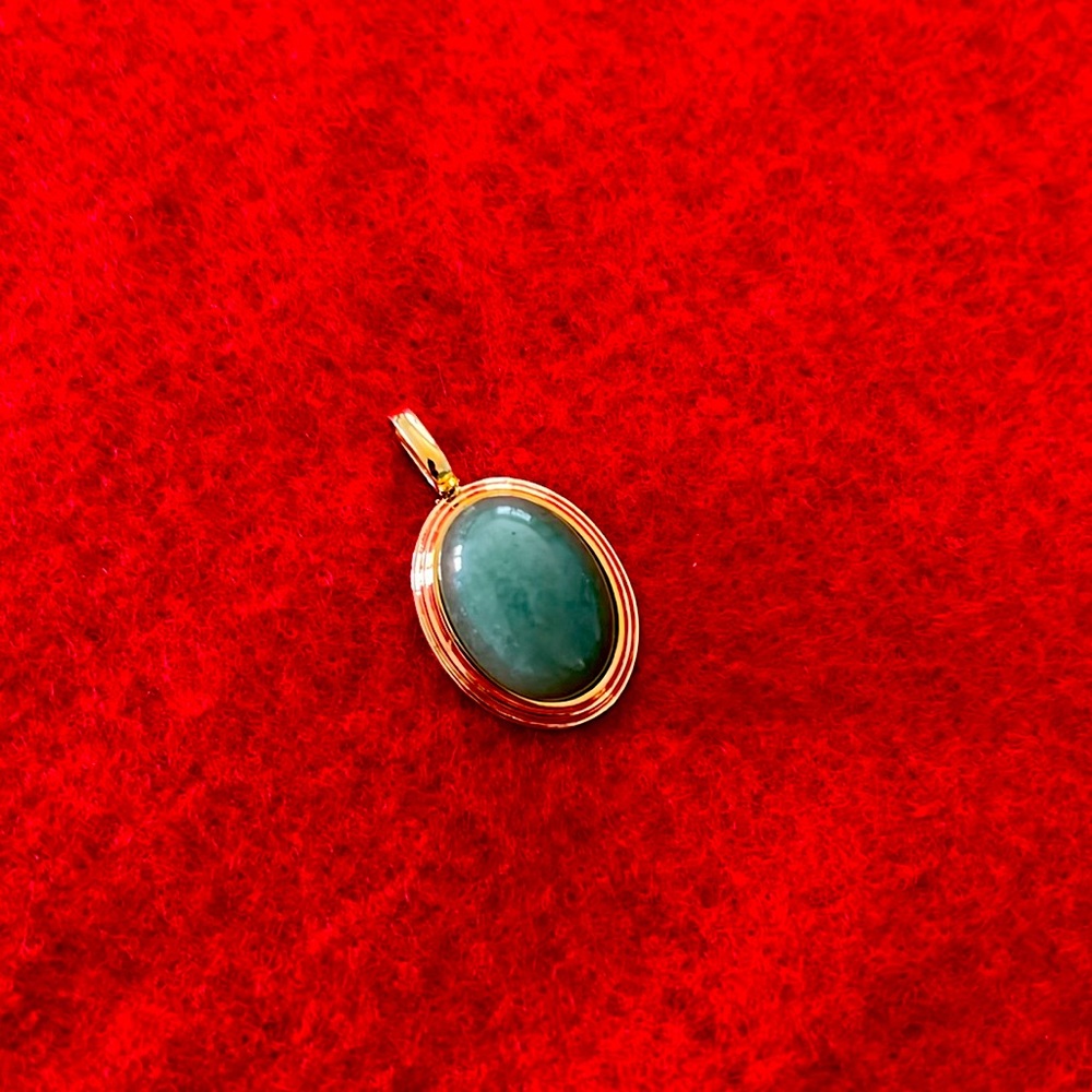 OFFER!!! Aventurine Pendant
